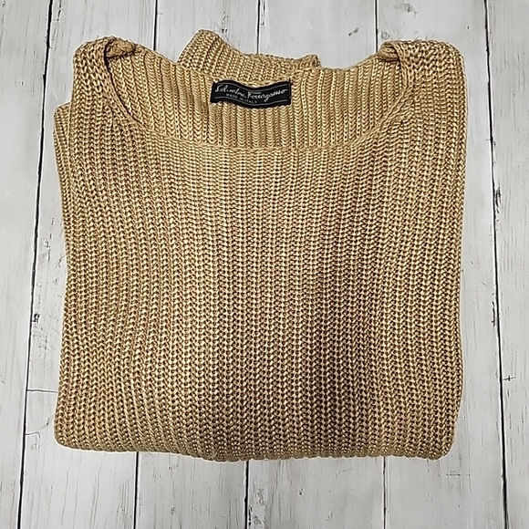 SALVATORE FERRAGAMO Gold Silk Crochet Knit Sweater Long/S Made in Italy Size XL - Picture 1 of 9